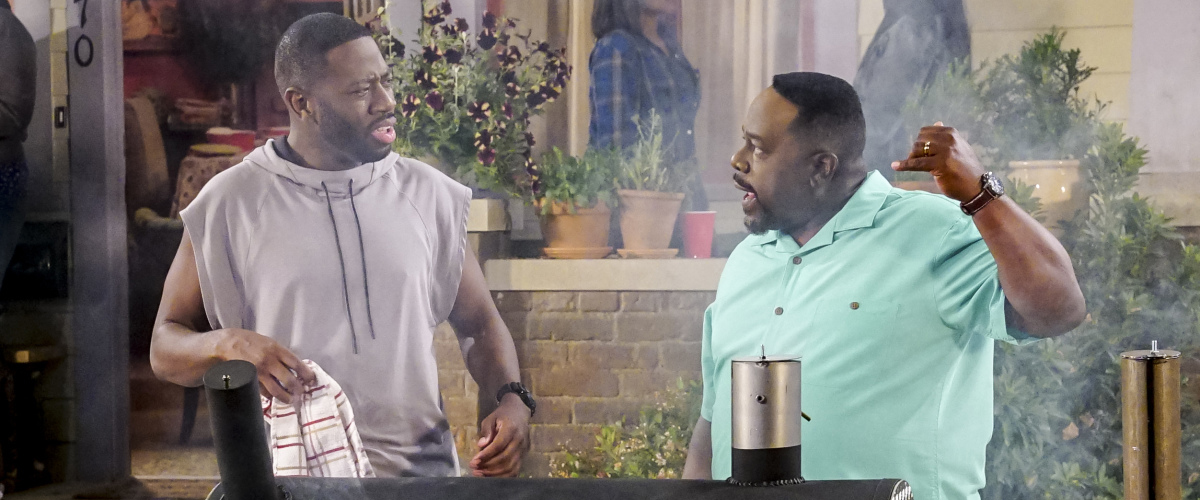 THE NEIGHBORHOOD (2018)